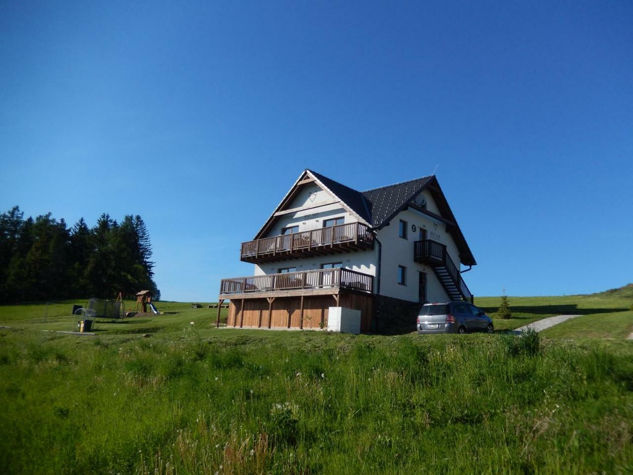 Horske Apartmany Bily Vlk Vaclavov u Bruntalu エクステリア 写真